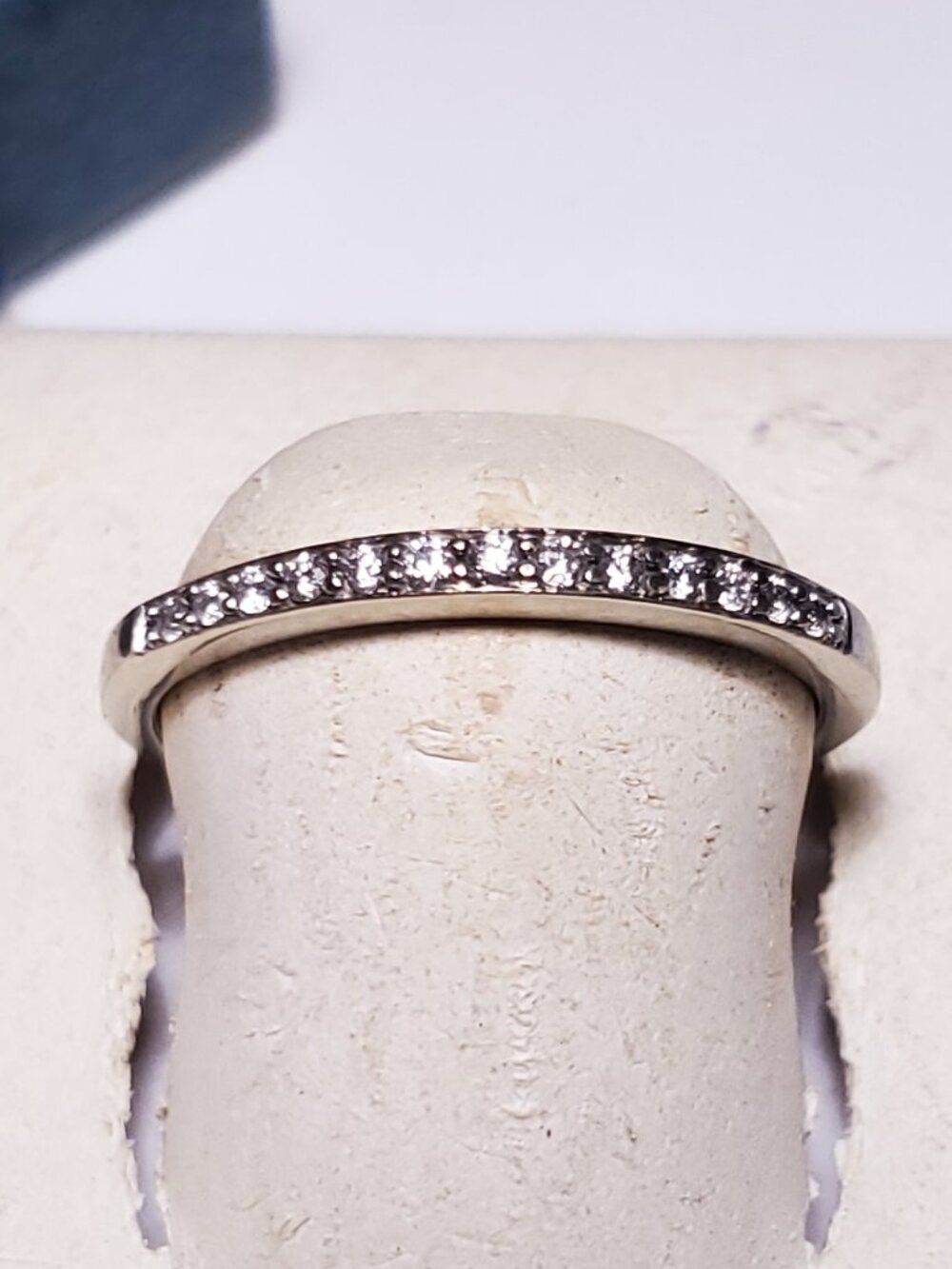 Estate .15ctw Natural 13 Rd Diamond 14Kt White Gold S-9 Anniversary Ring #25010